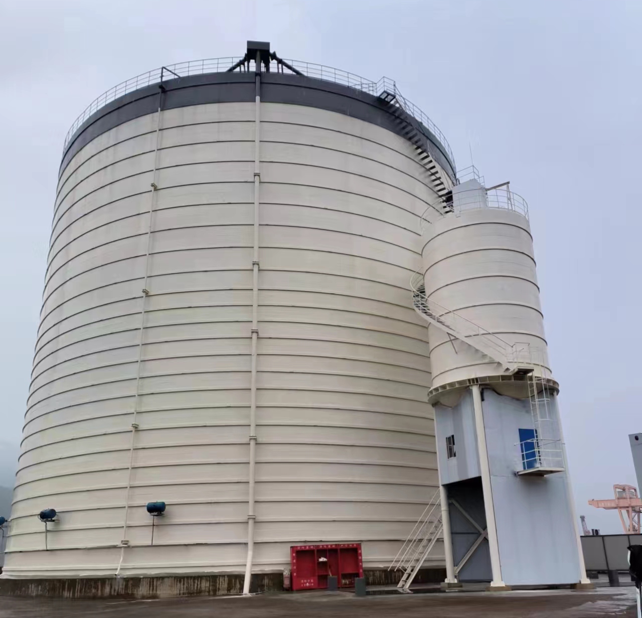 瀍河回族10万吨水泥钢板库